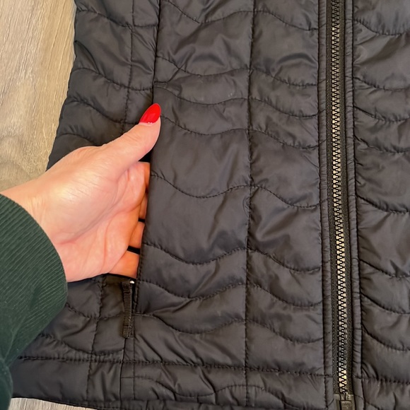 The north face vest . Size XS - Picture 4 of 9